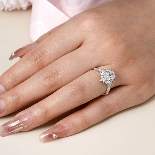 Gnoce Shimmering Four Prong Oval Cut Promise Ring_5