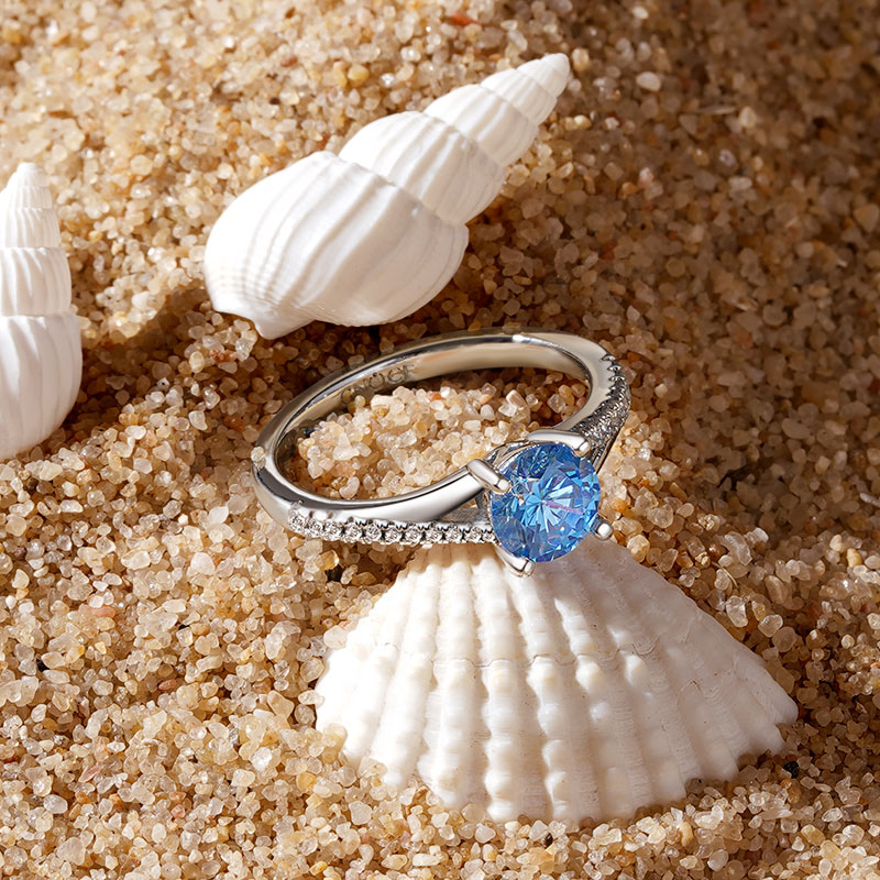 Gnoce Classic Blue Round Cut Promise Ring_2