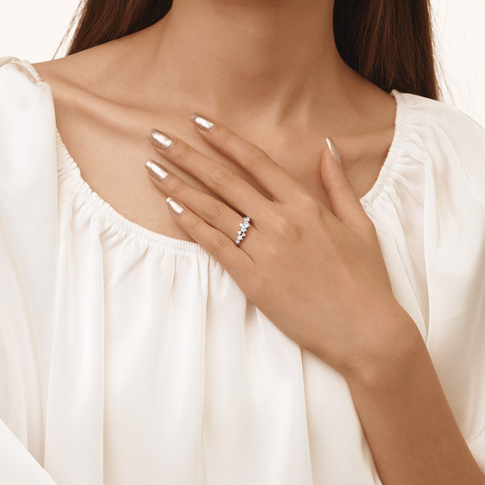 Gnoce Birthstone Diamond Cluster Ring_6