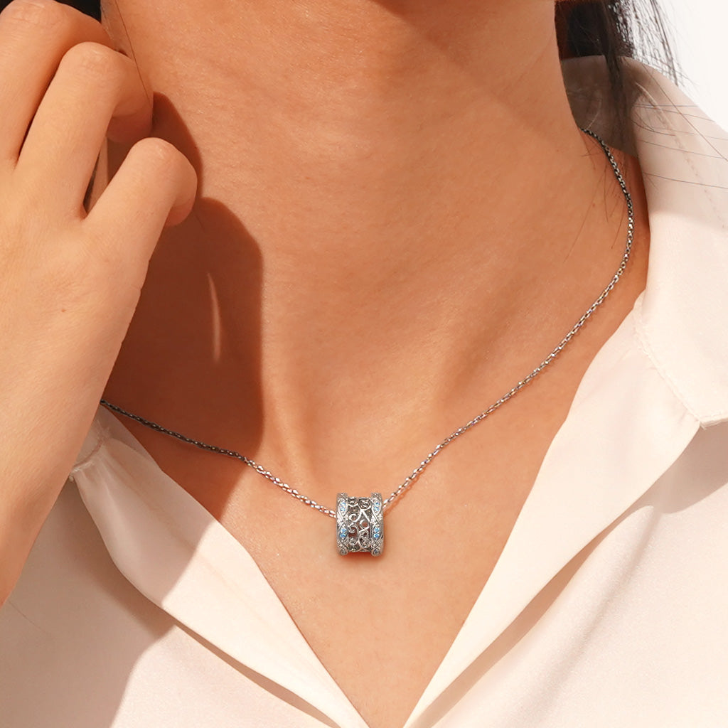 Gnoce Flower Vintage Infinity Pendant Necklace_5