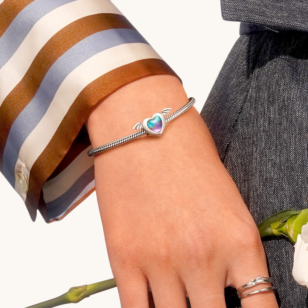 Gnoce "LOVE NEVER DIES" Wings of Love Glow-in-the-Dark Charm_6