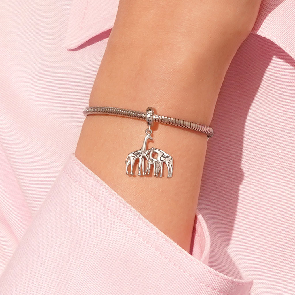 Gnoce Engravable Letter Giraffe Family Pendant Dangle Charm_7