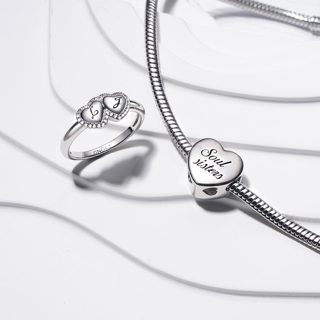 Gnoce Engravable Initial Letter Two Hearts Band Ring_4