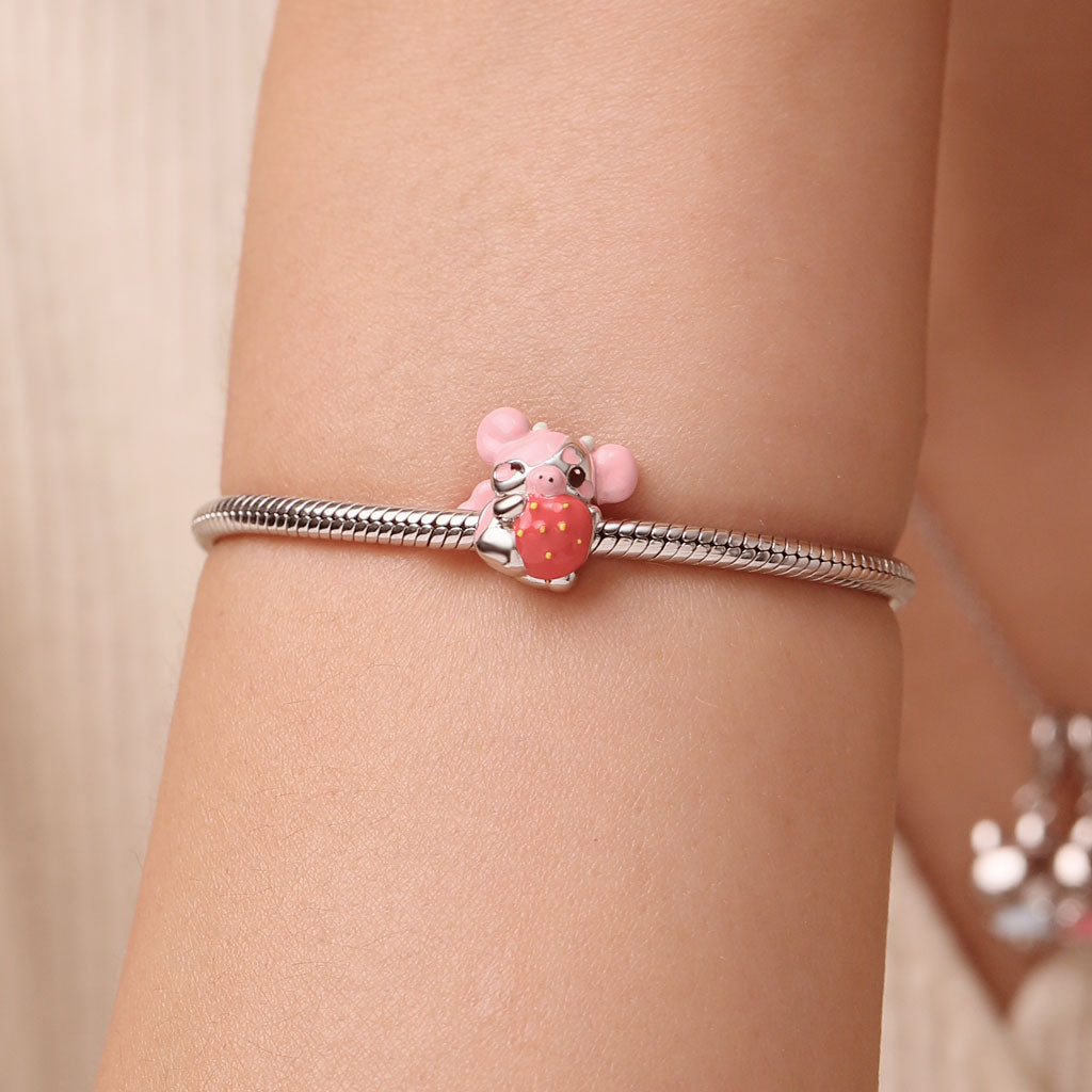 Gnoce Fuwuffle Peach the Strawberry Cow Charm_5