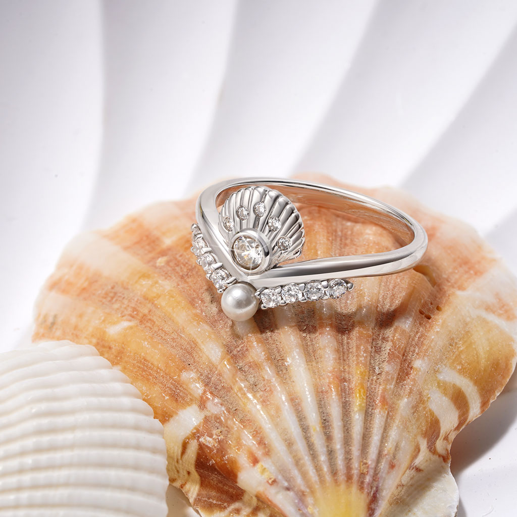 Gnoce Shell-Shaped White Zircon Ring_3