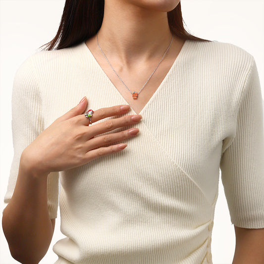 Gnoce Peanuts Lying Snoopy Doghouse Diamond Necklace_6