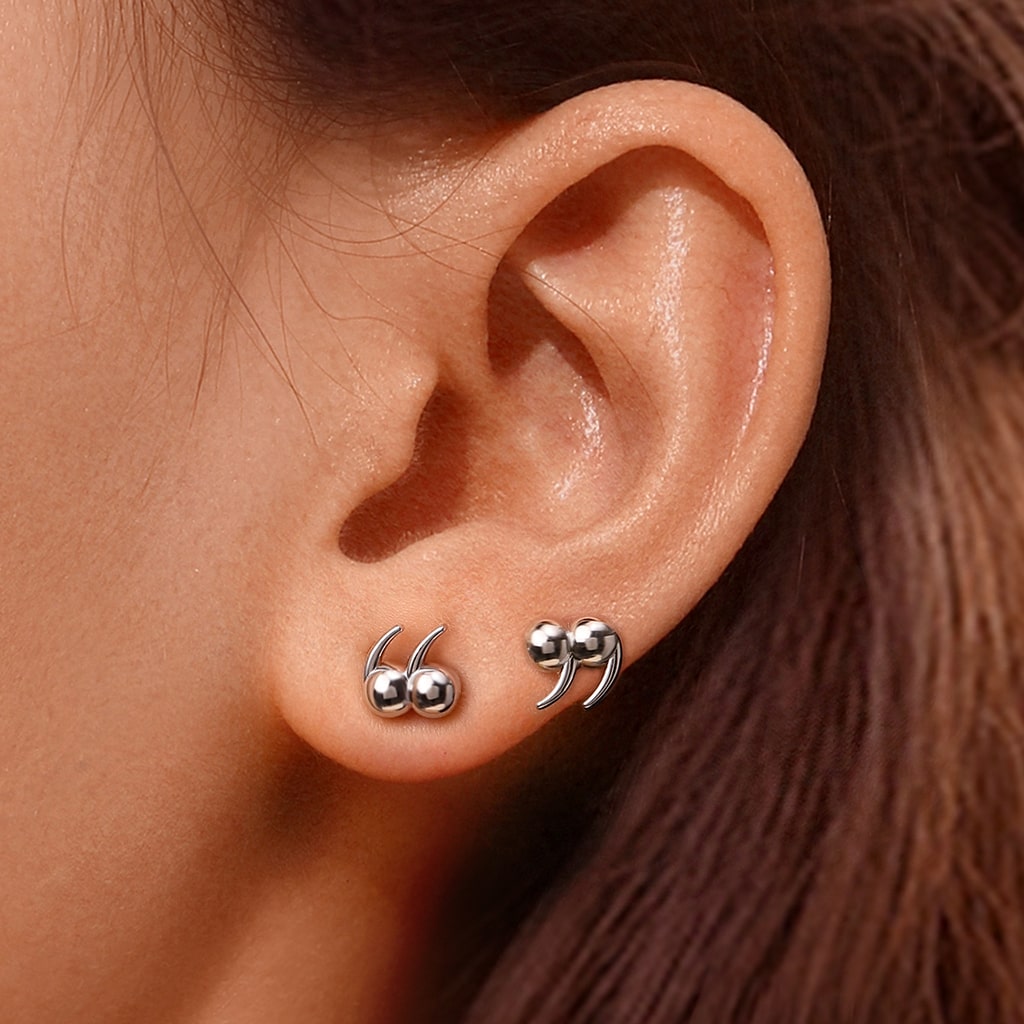 Gnoce Quotation Mark Stud Earrings_5