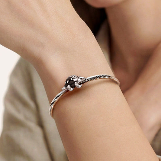 Gnoce Anteater Carrying Baby Charm_2