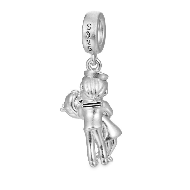 Gnoce Kiss of Victory Pendant Dangle Charm_2