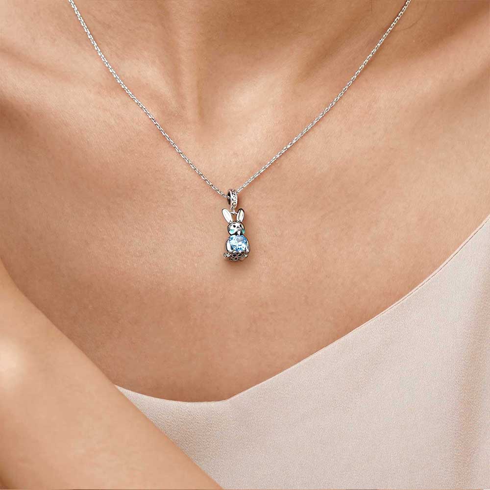 Gnoce Arctic Rabbit Embraces Heart Gem Pendant Dangle Charm_7