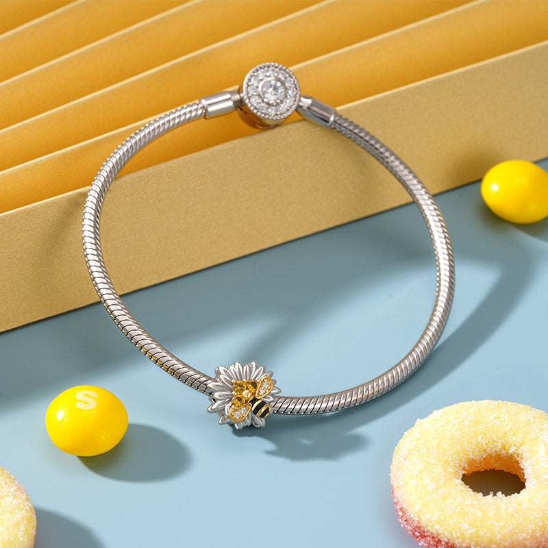 Gnoce Sparkling Honey Bee Charm_3