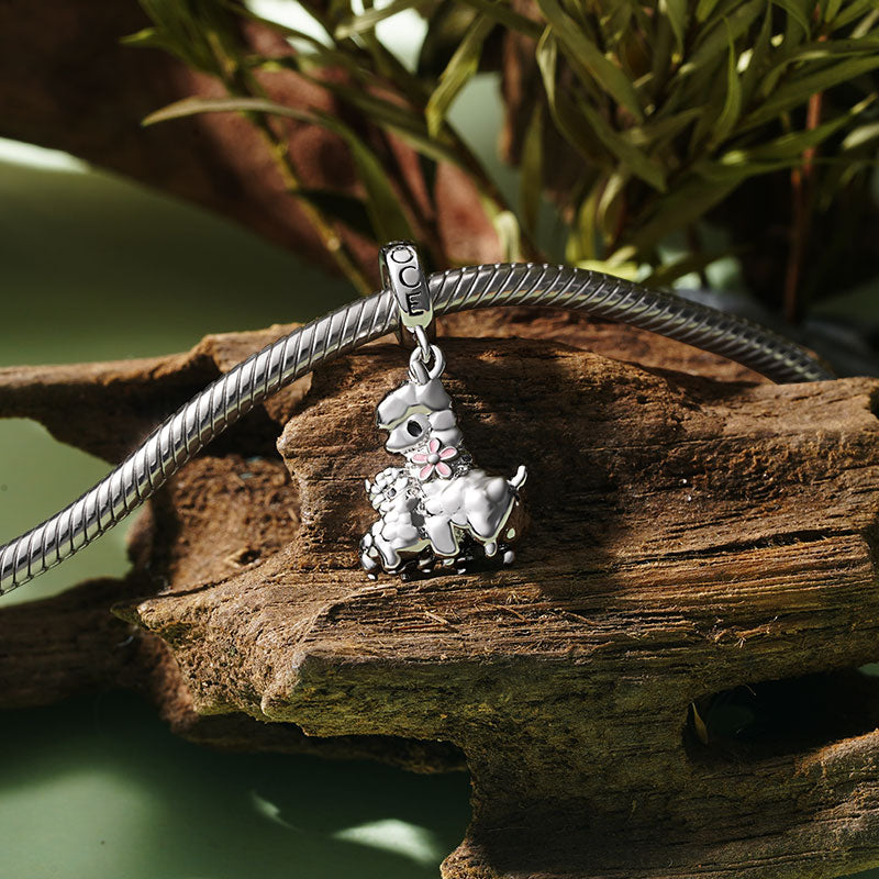 Gnoce Embrace Love Alpaca & Baby Pendant Dangle Charm_3