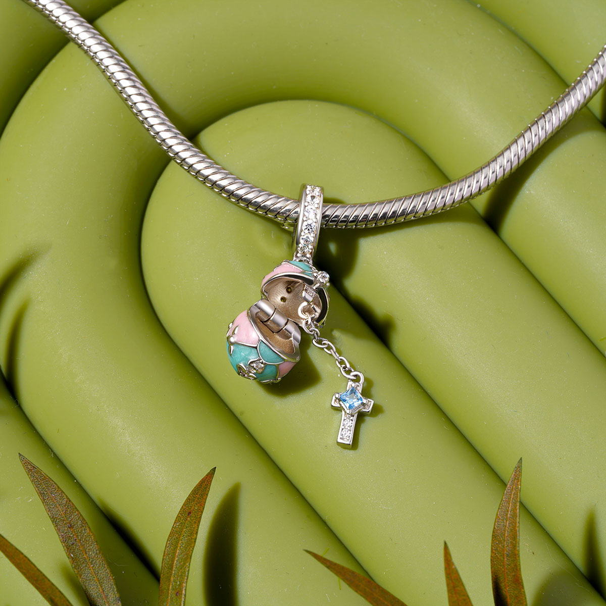 Gnoce Easter Egg Openable with Cross Pendant Dangle Charm_2