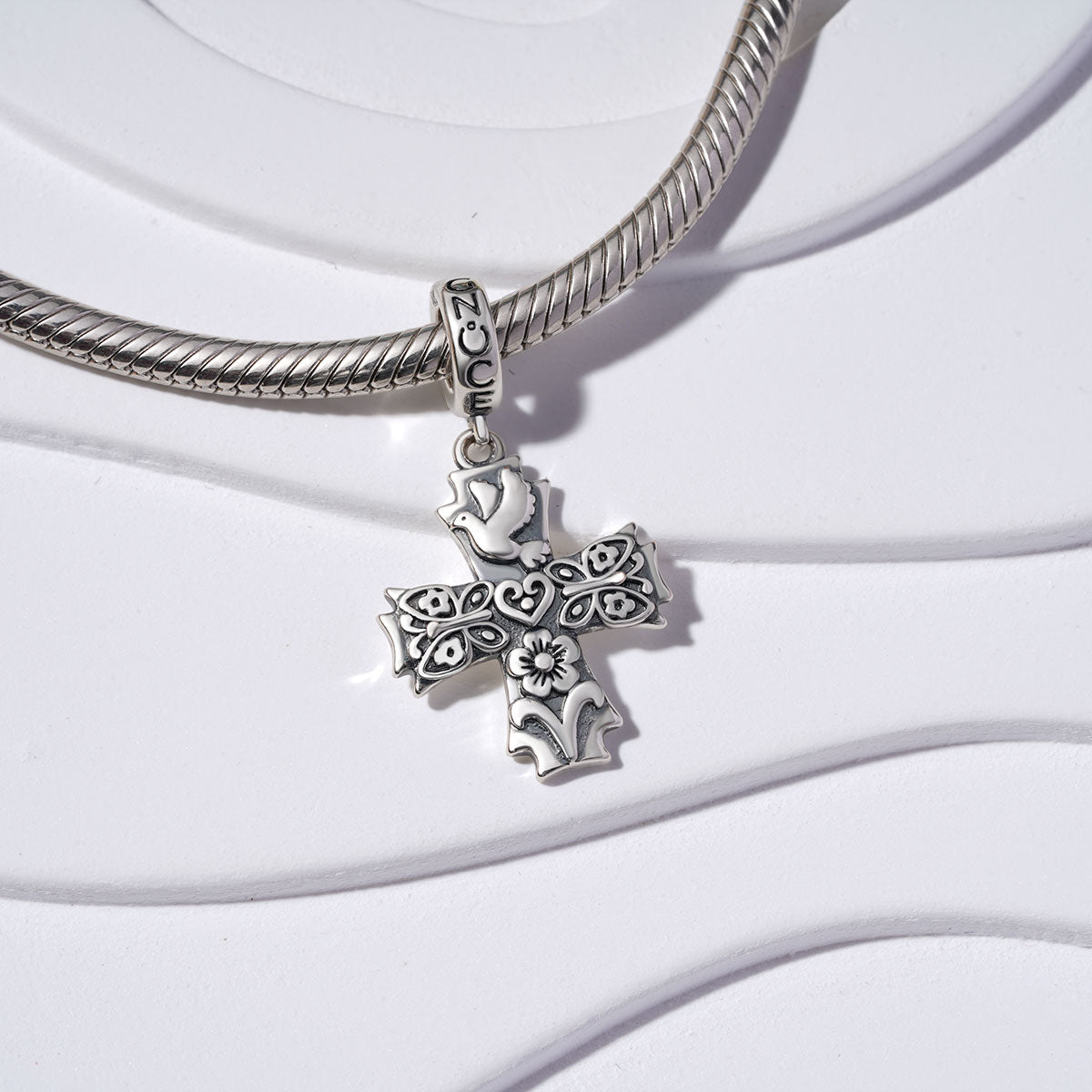 Gnoce Love Spring Cross Pendant Dangle Charm_3