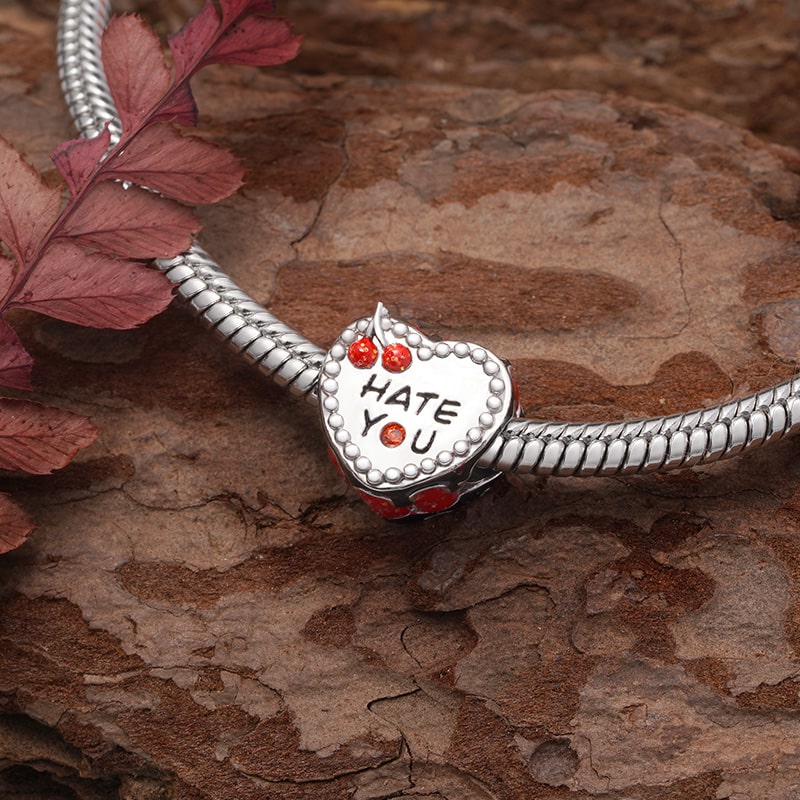 Gnoce "Hauntingly Delicious" Halloween Cake Charm_3