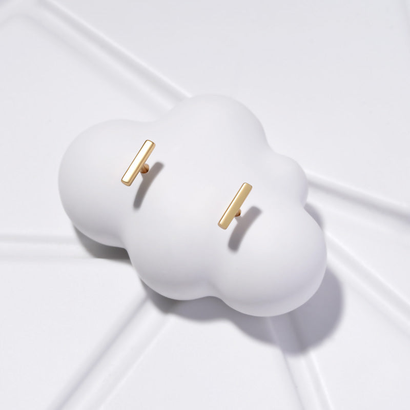 Gnoce Mini Bar Stud Earrings_4