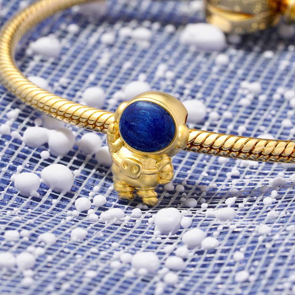 Gnoce Natural Starry Sky Astronaut Charm_3