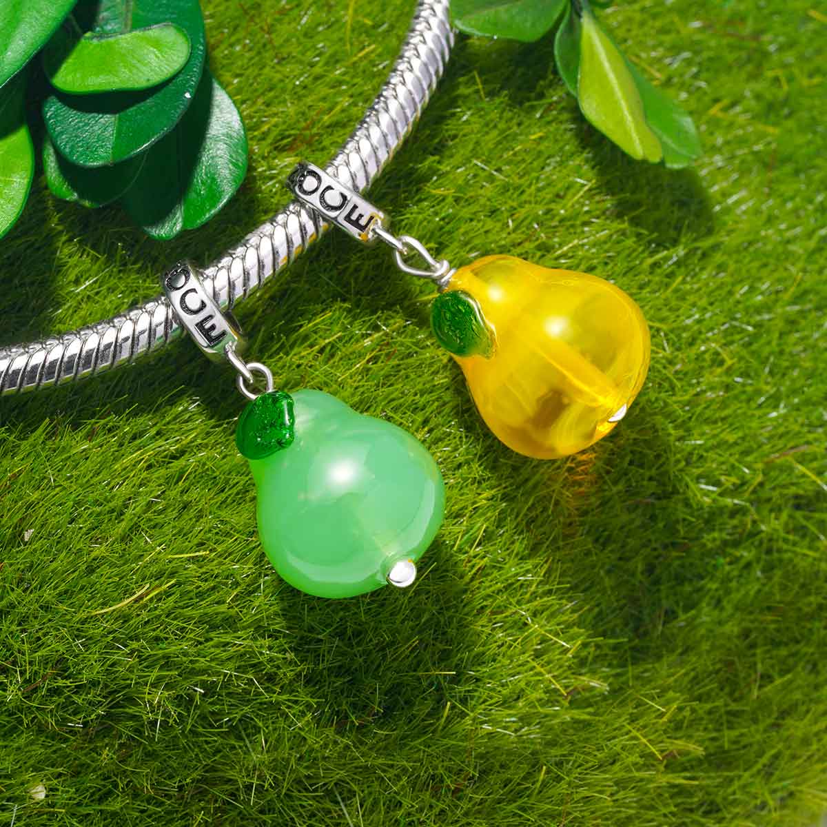Gnoce Green Pear Shape Pendant Dangle Charm_3