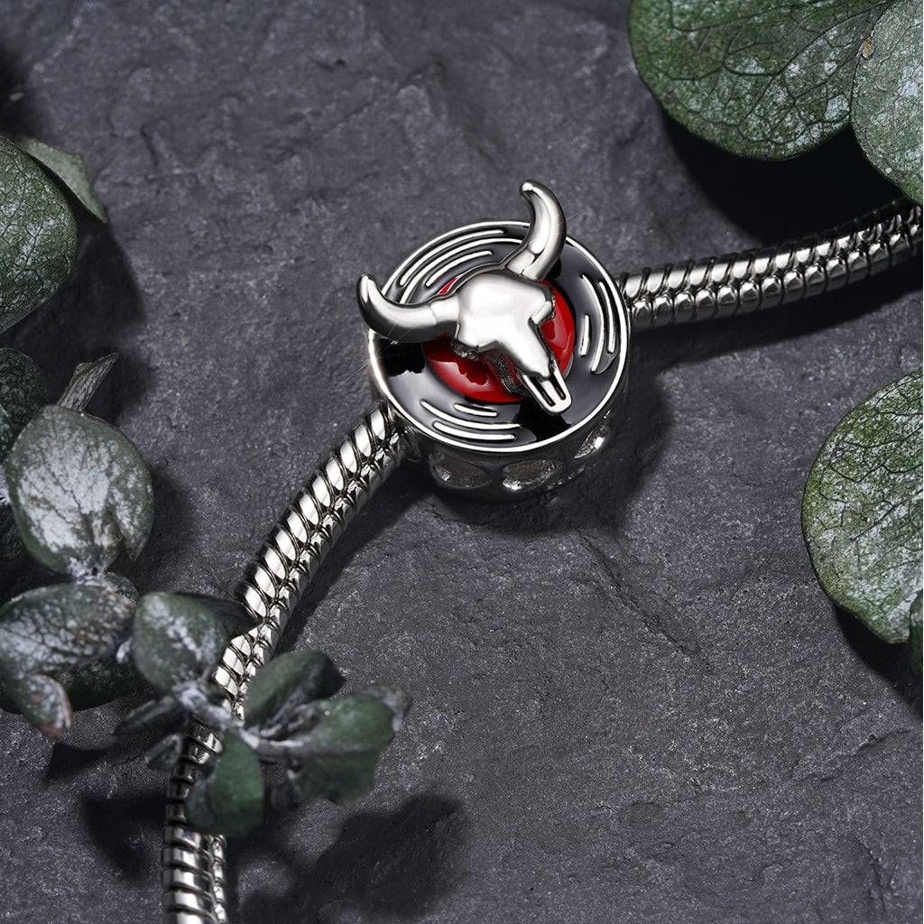 Gnoce Silver Cattle Skull Record Charm_3