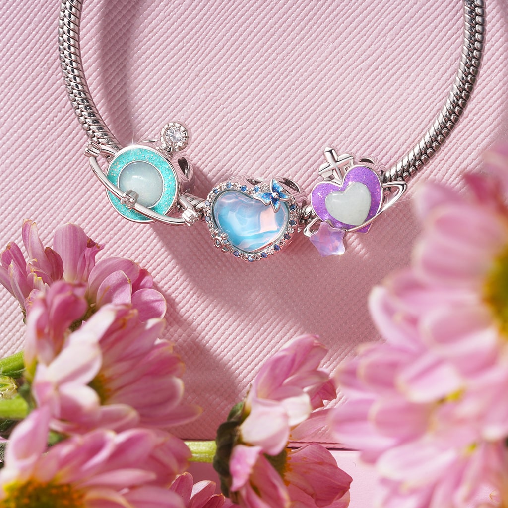 Gnoce "I love you to the moon and back" Planet Glow-in-the-Dark Charm_4