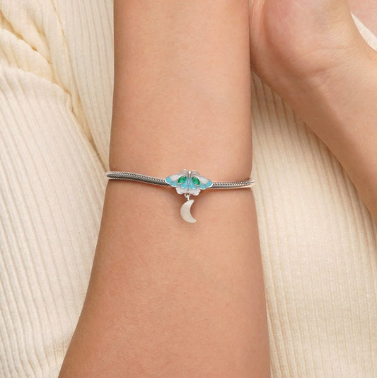 Gnoce Color-changing Moon White Moth Charm_6