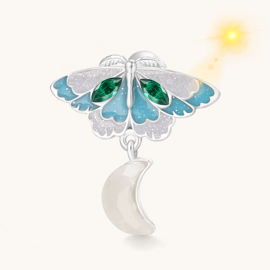 Gnoce Color-changing Moon White Moth Charm_1