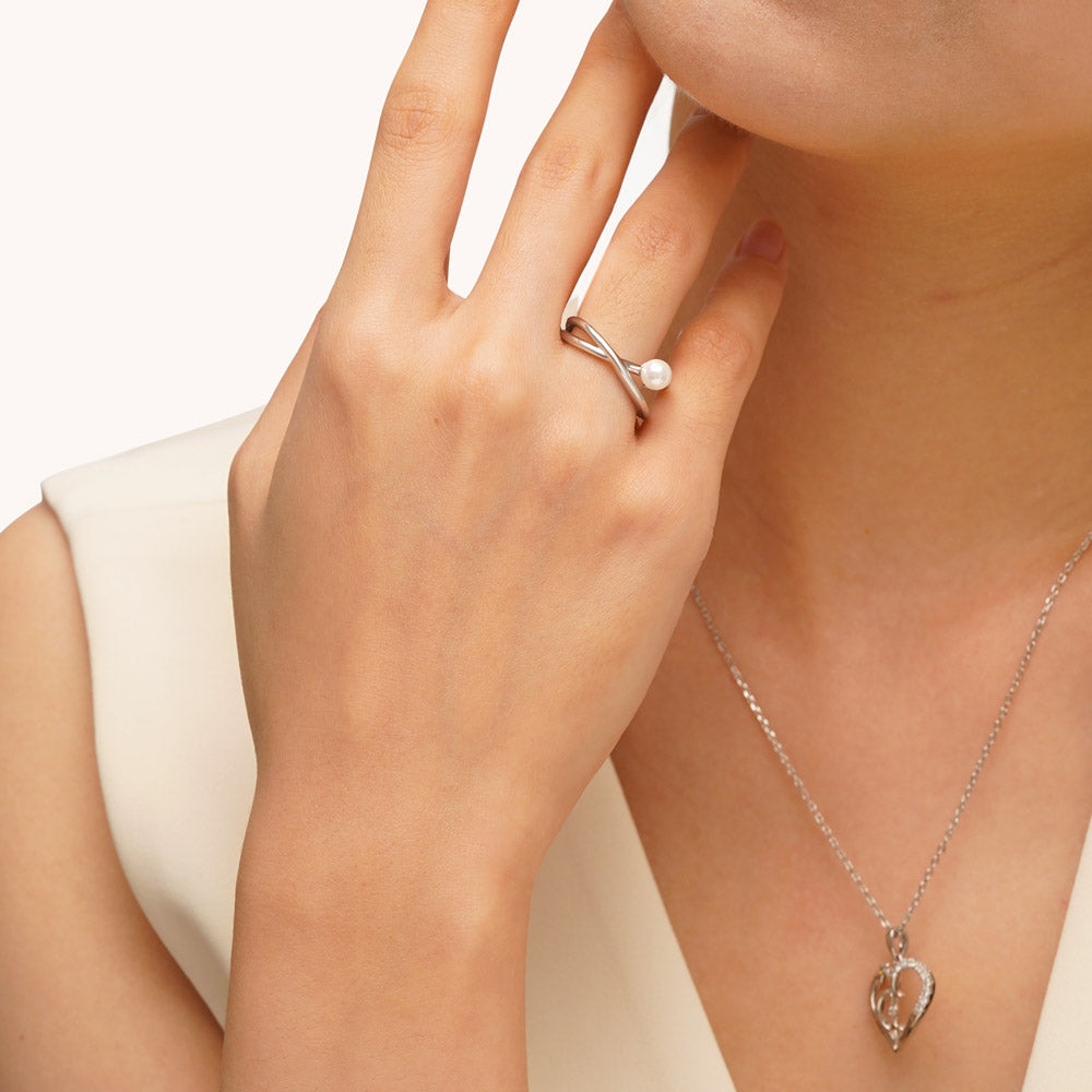 Gnoce Cross Wrap Pearl Band Ring_4