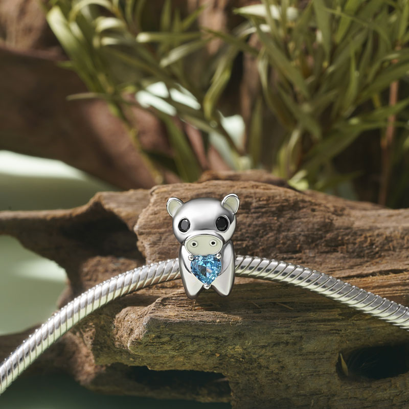 Gnoce Chinese Zodiac Pig Embraces Heart Gem Charm_3