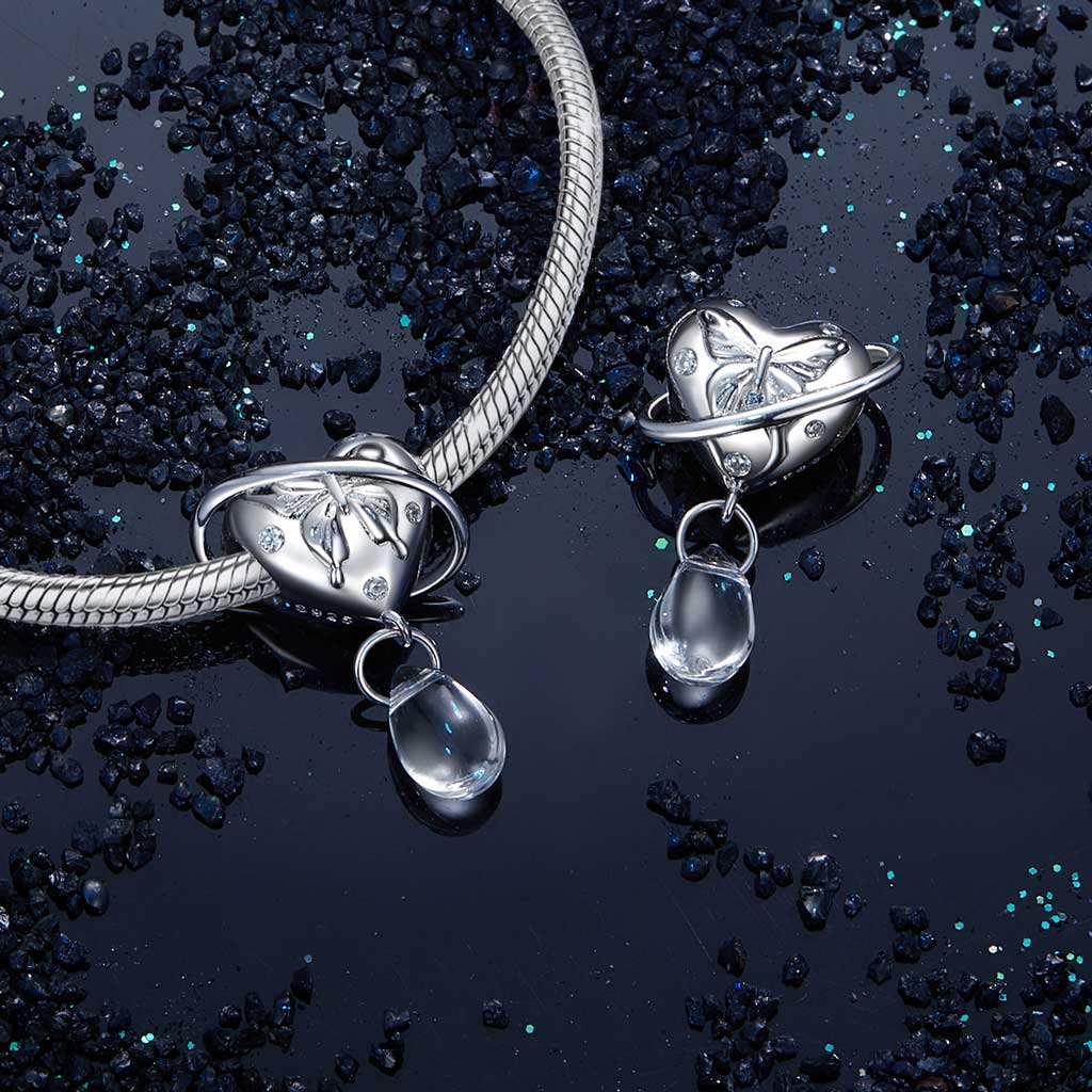 Gnoce Heart Butterfly Planet Charm_2