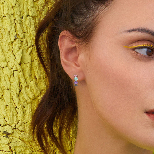 Gnoce Small Flower Huggie Earrings_4