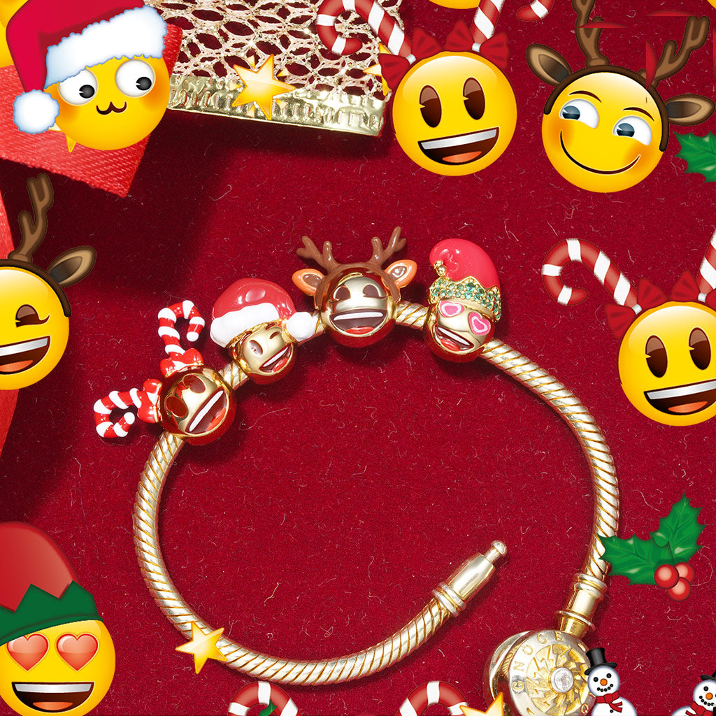 Gnoce emoji Santa Hat Smiling Face with Heart-Eyes Charm_3
