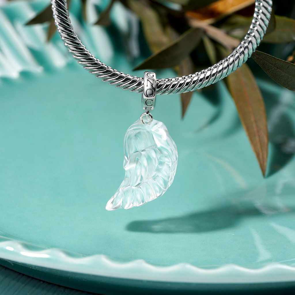 Gnoce Natural Clear Crystal Wings Pendant Dangle Charm_3