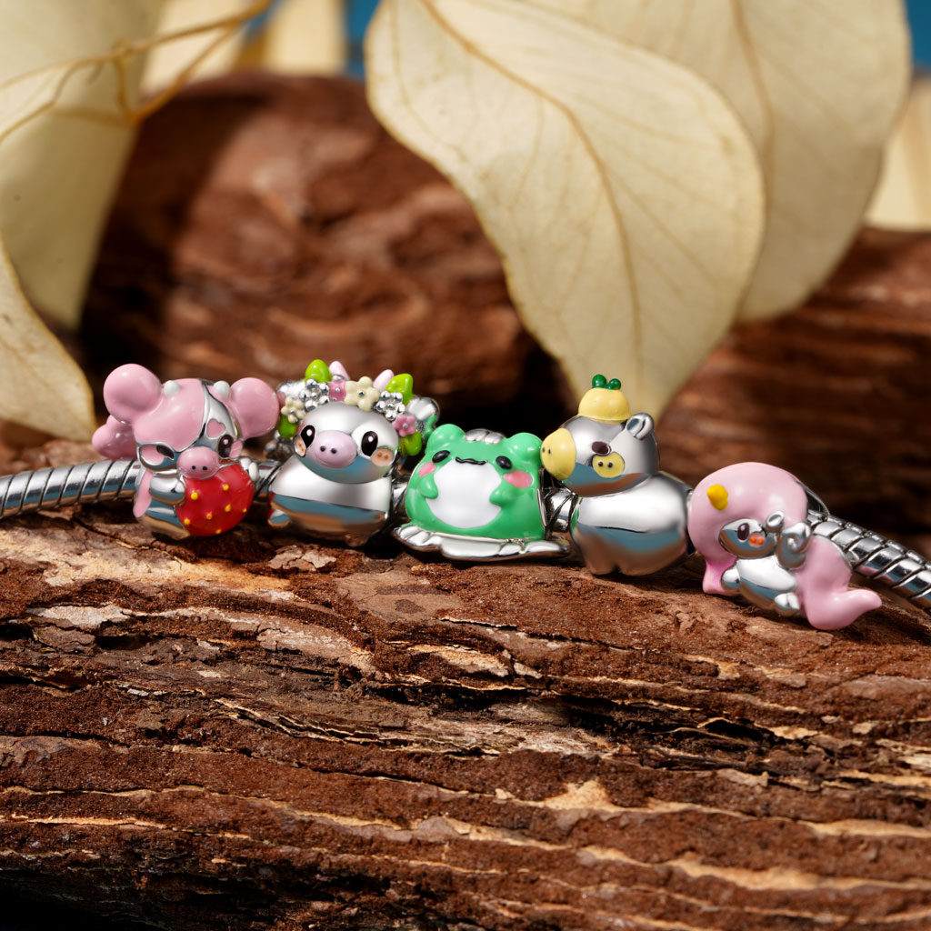 Gnoce Fuwuffle Matcha the Lucky Frog Charm_3