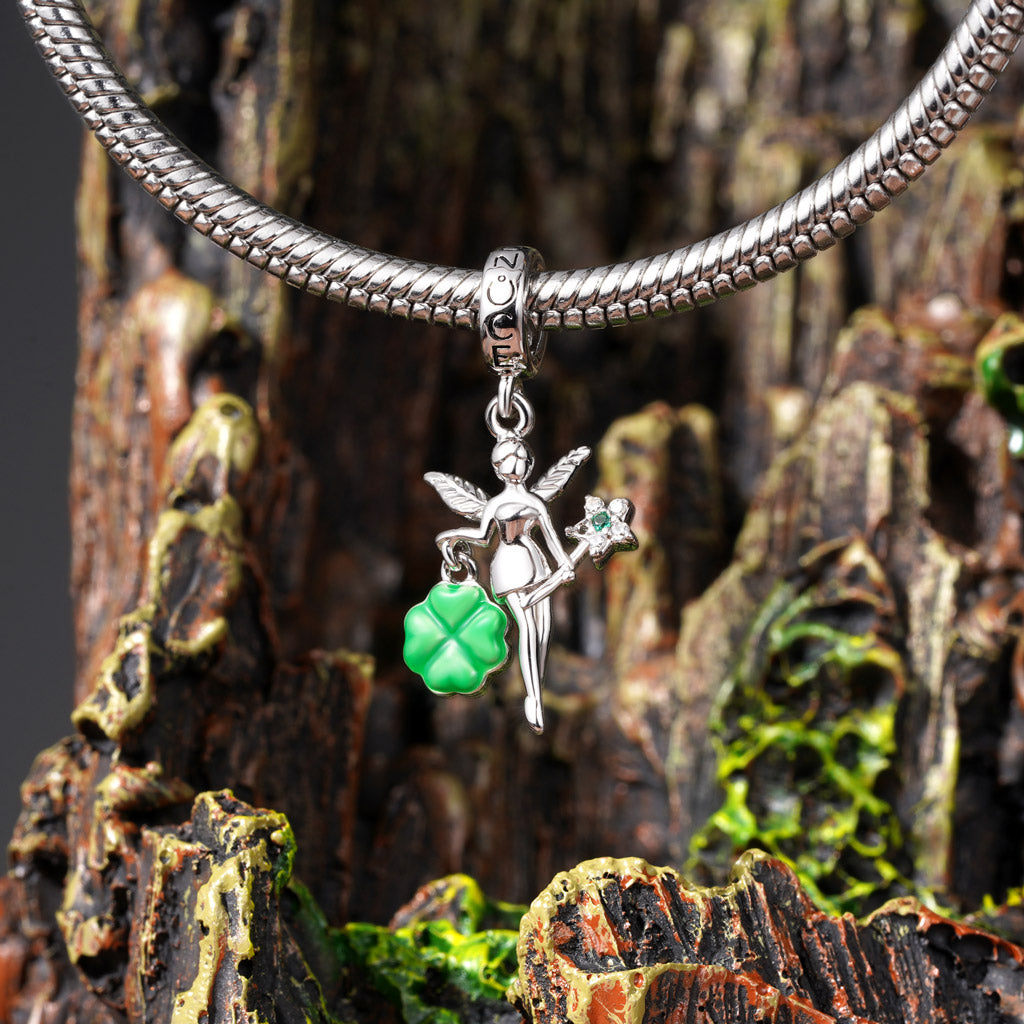 Gnoce Fairy Hand-held Glow-in-the-Dark Four-leaf Clover Pendant Dangle Charm_4