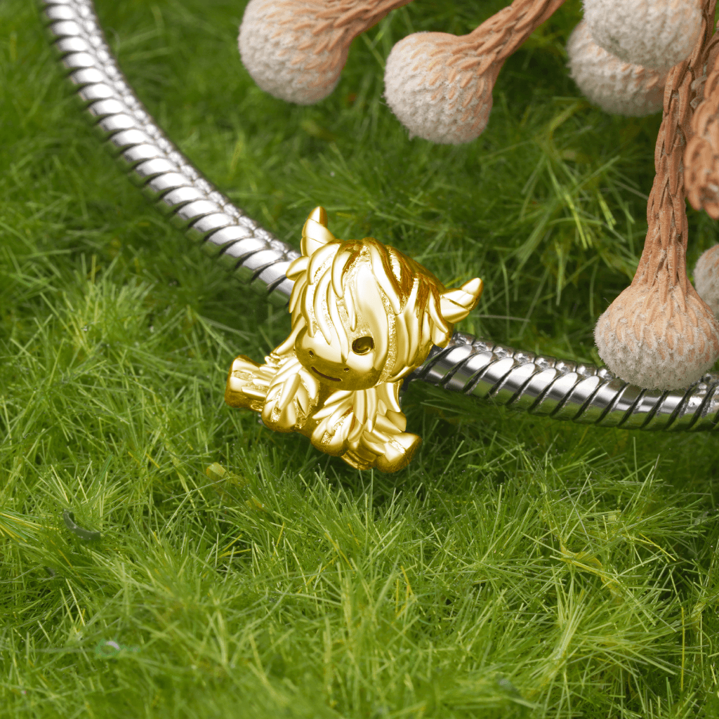 Gnoce 18K Gold Plated Scottish Highland Cow Charm_3