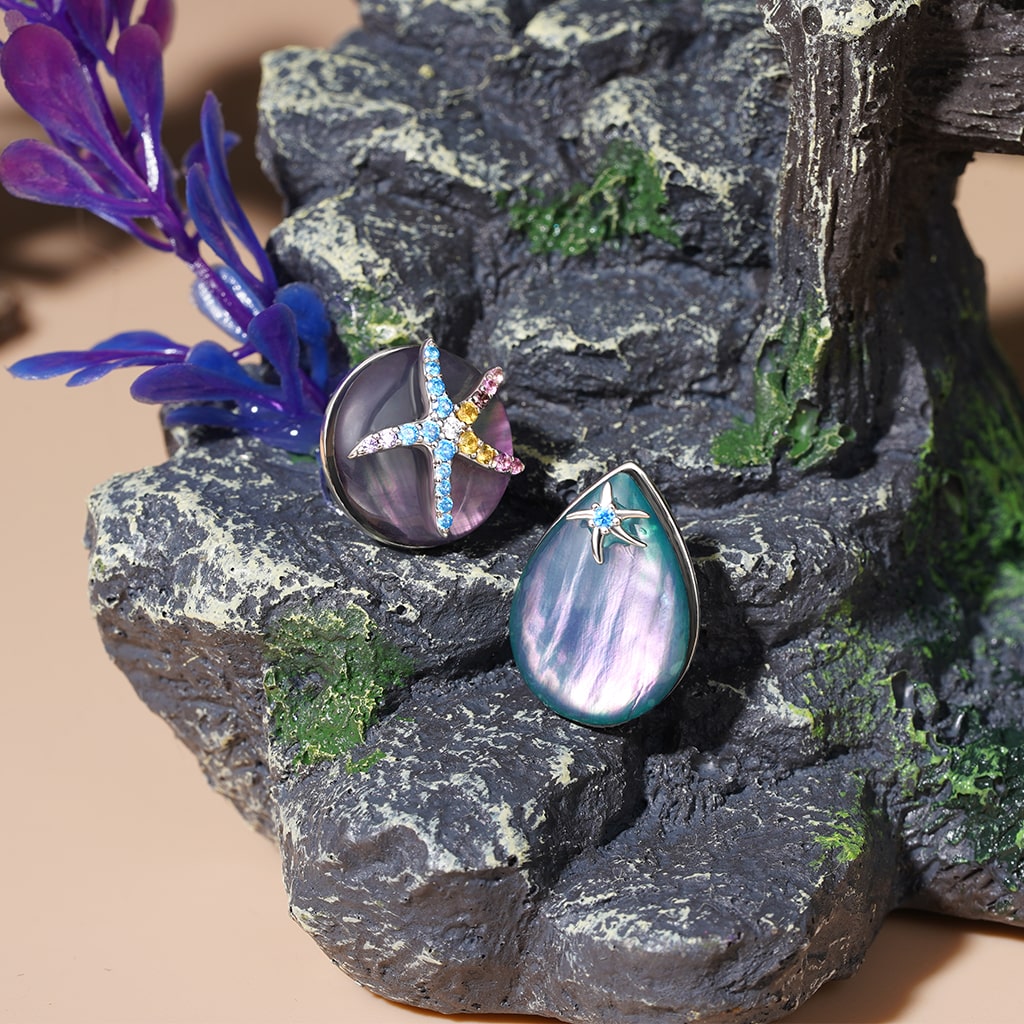 Gnoce Ocean Aurora Mother of Pearl Stud Earrings_4