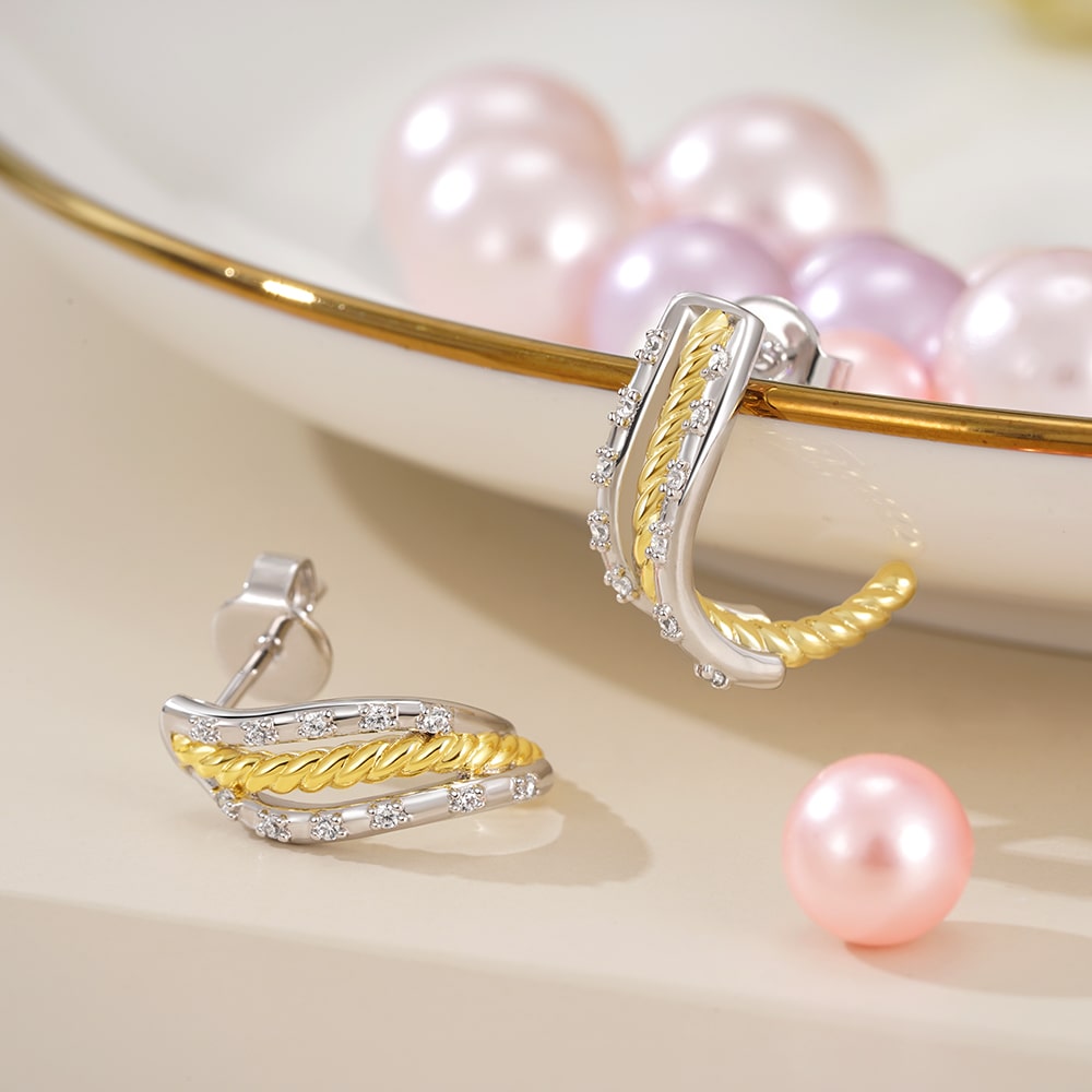 Gnoce Twisted Shape Two Tone Paved C-hoop Stud Earrings_4