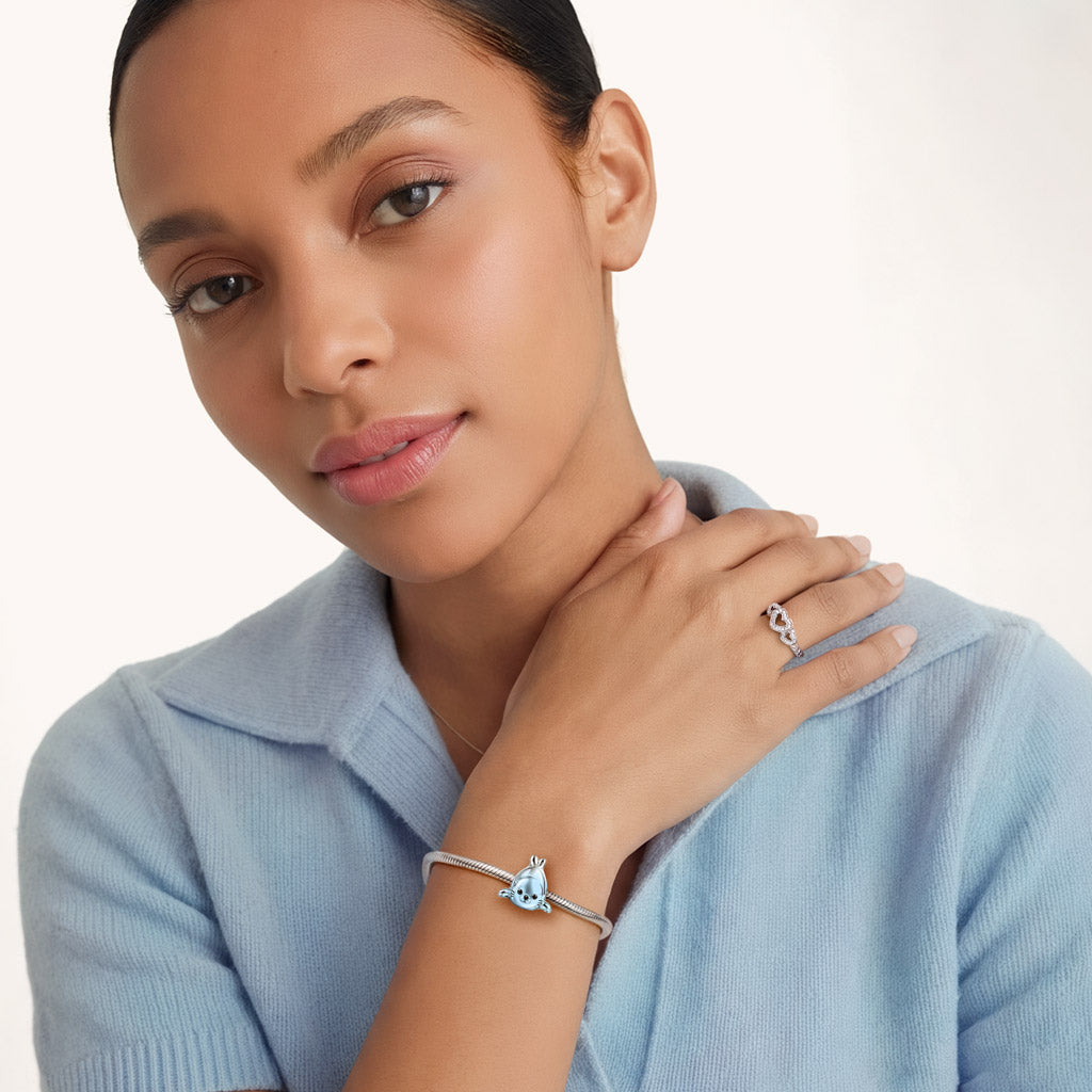 Gnoce Lying Seal Stopper Charm_4