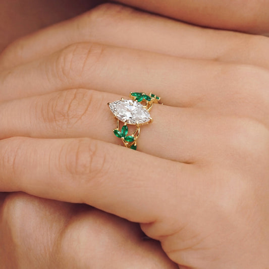 Gnoce Nature-Inspired Marquise-cut Emerald Leaf Engagement Ring_2