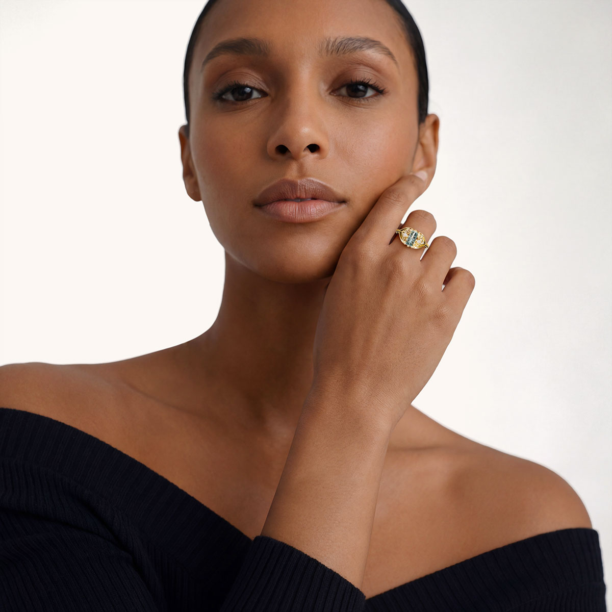 Gonce Nature-Inspired Leaf Emerald-Cut Engagement Ring_3