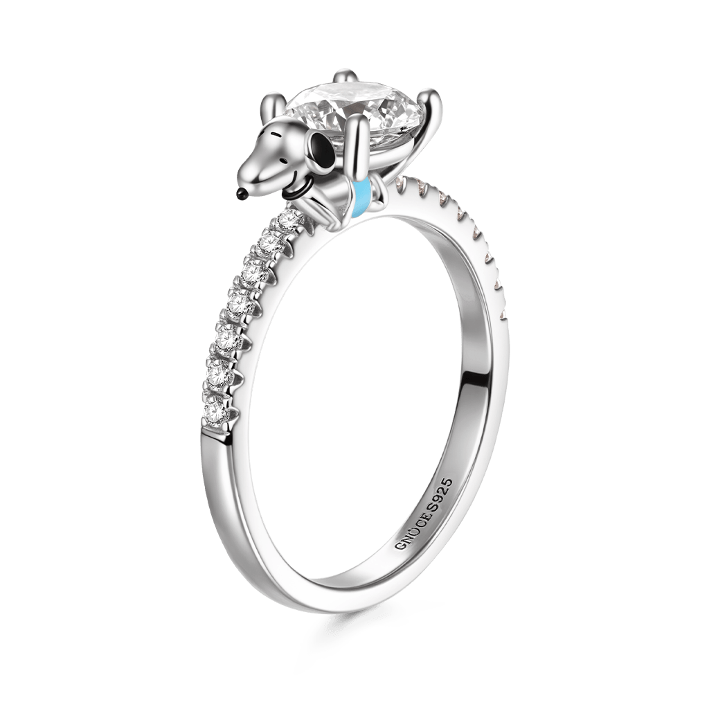 Gnoce Peanuts Snoopy Carrying Moissanite Round Cut Ring_1
