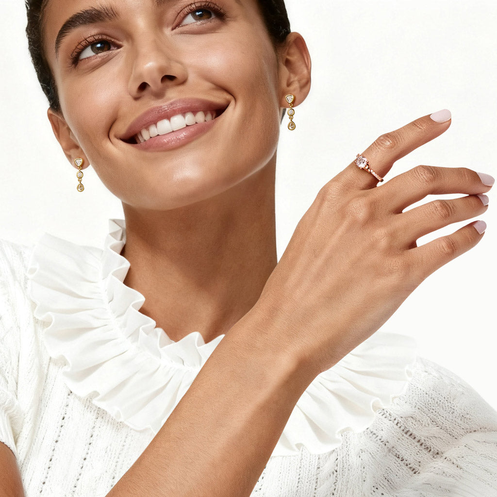 Gnoce Peanuts Snoopy Carrying Moissanite Round Cut Ring_3