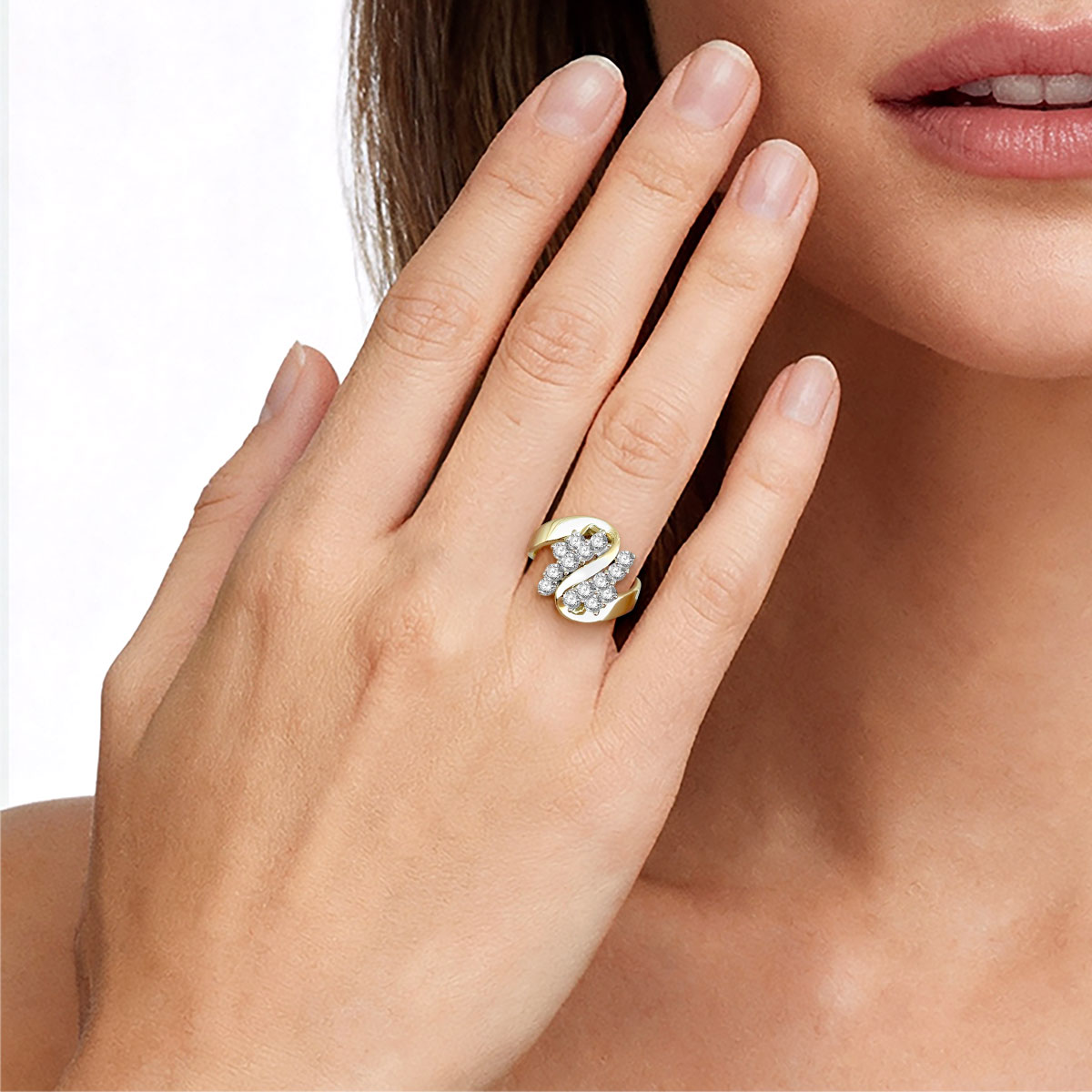 Gnoce Curve Brilliant Round-Cut Engagement Ring_2