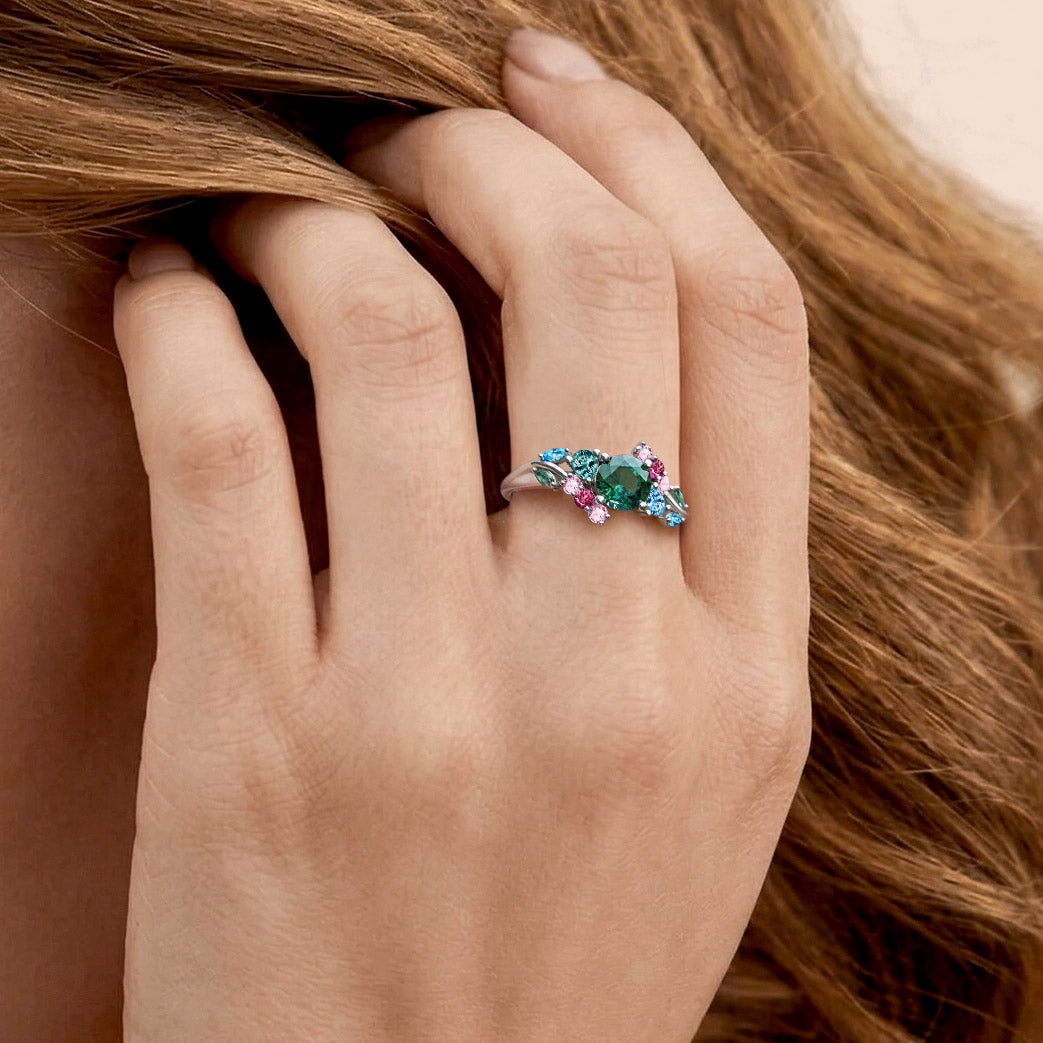 Gnoce Floral Cluster Round- Cut Engagement Ring_2