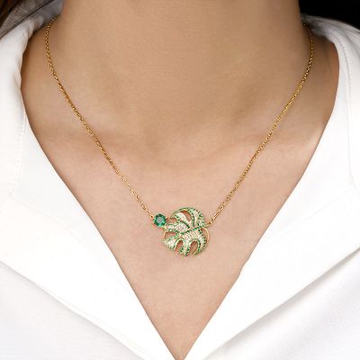 Shiny Leaf Necklace